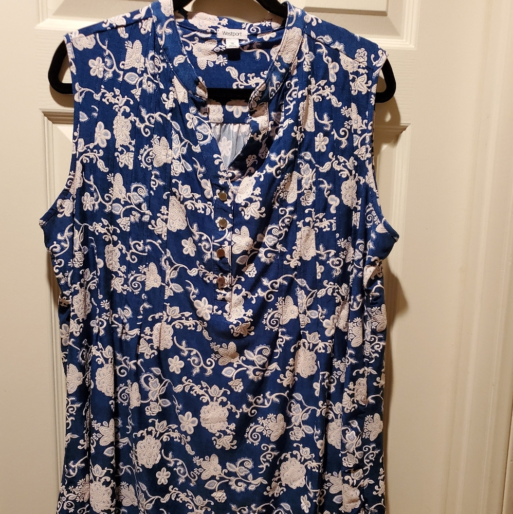 Roomy summer top